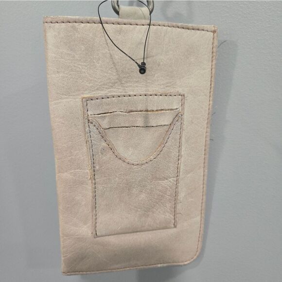 🐢 Free People Bright Lights Leather Crossbody Phone Wallet Tan NWOT - Picture 1 of 12